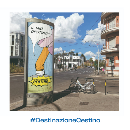 The communication space at the back of buses has a lot of influence because many drivers throw
                    their finished butts out of the window. The development in this case is horizontal 180x110cm.